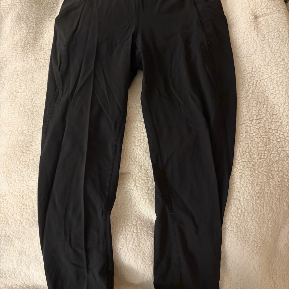 Women’s lululemon 7/8 black leggings